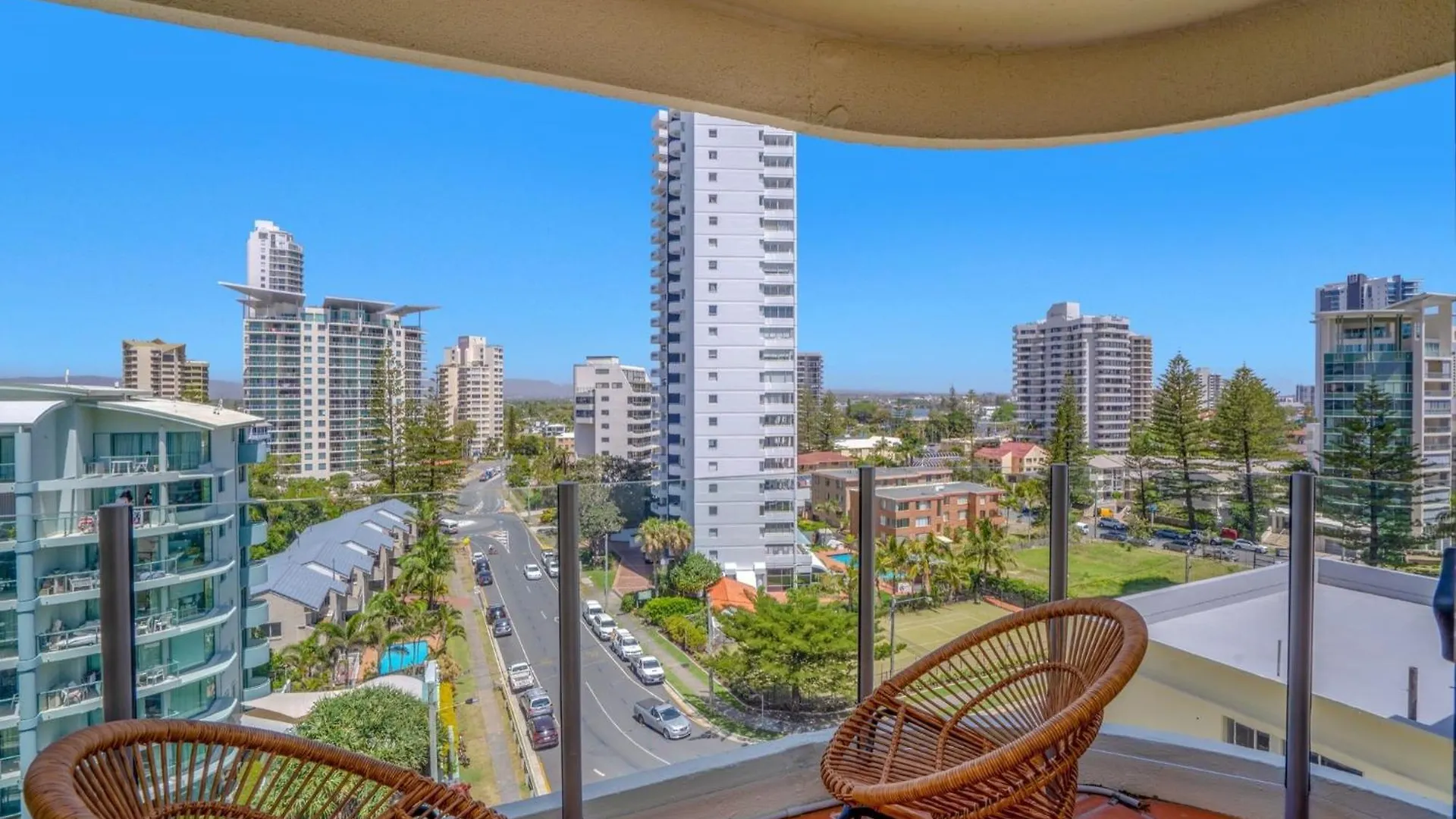 Dorchester On The Beach Gold Coast Australia