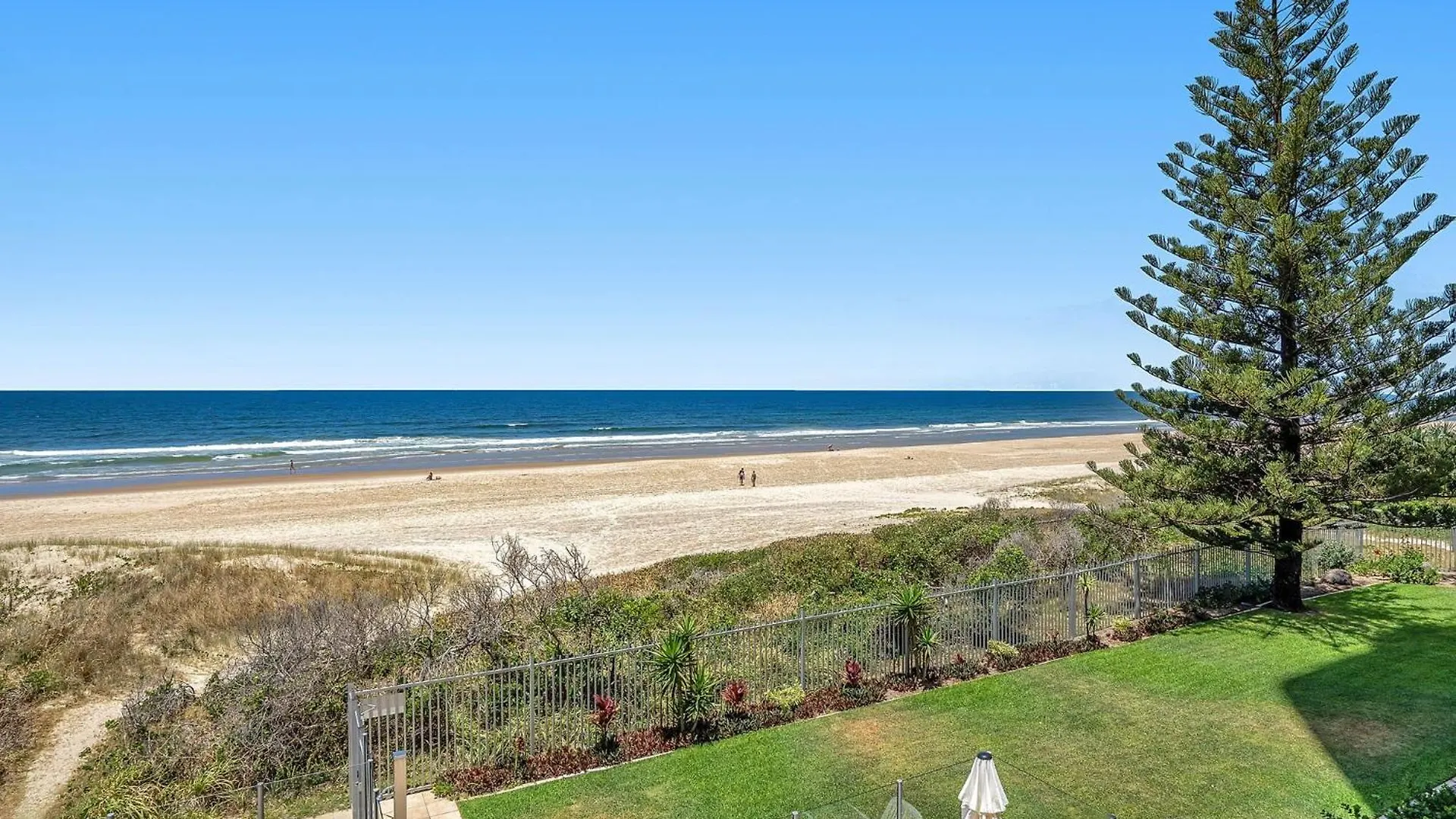 Aparthotel Dorchester On The Beach Gold Coast
