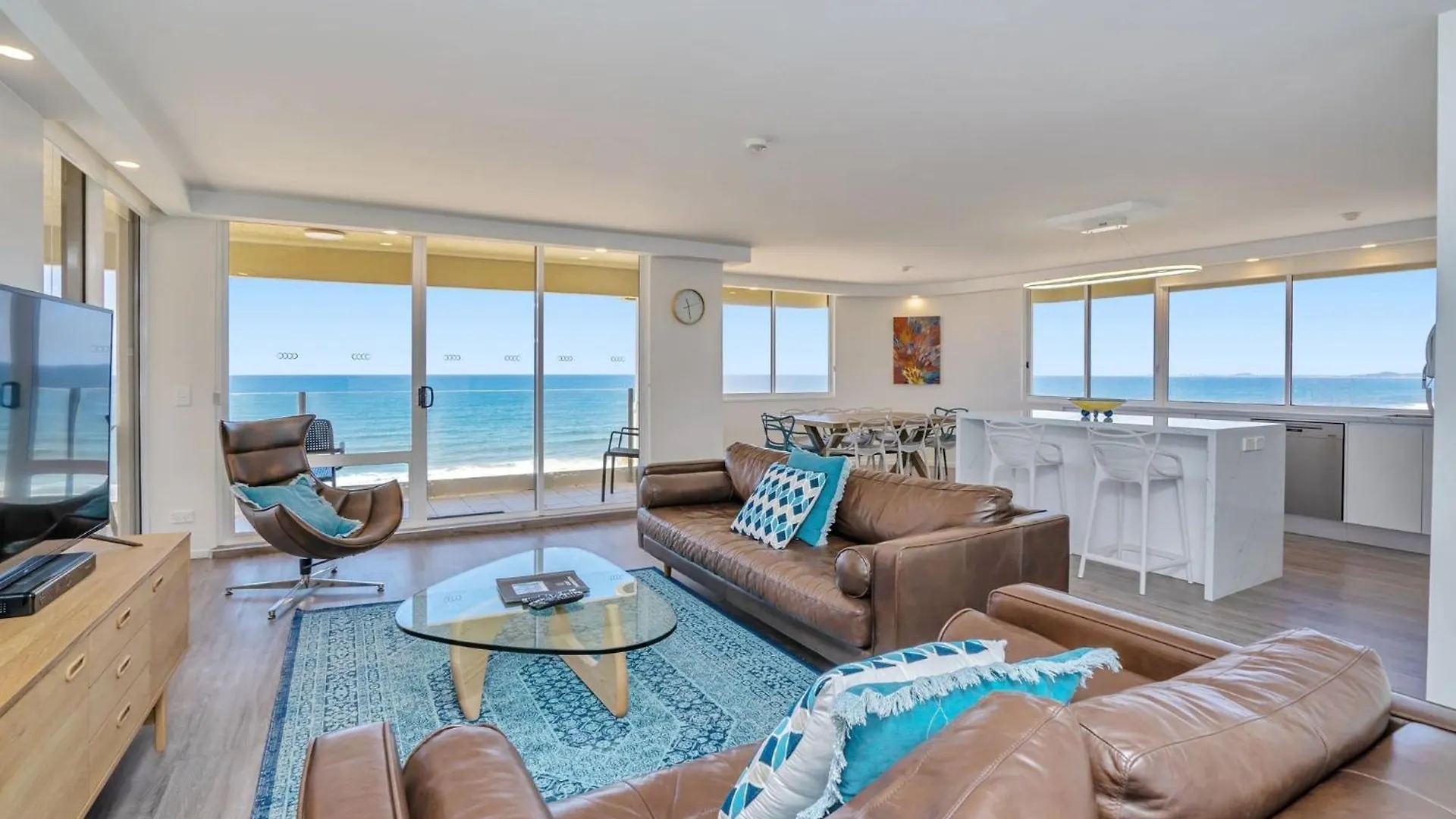 Dorchester On The Beach Gold Coast