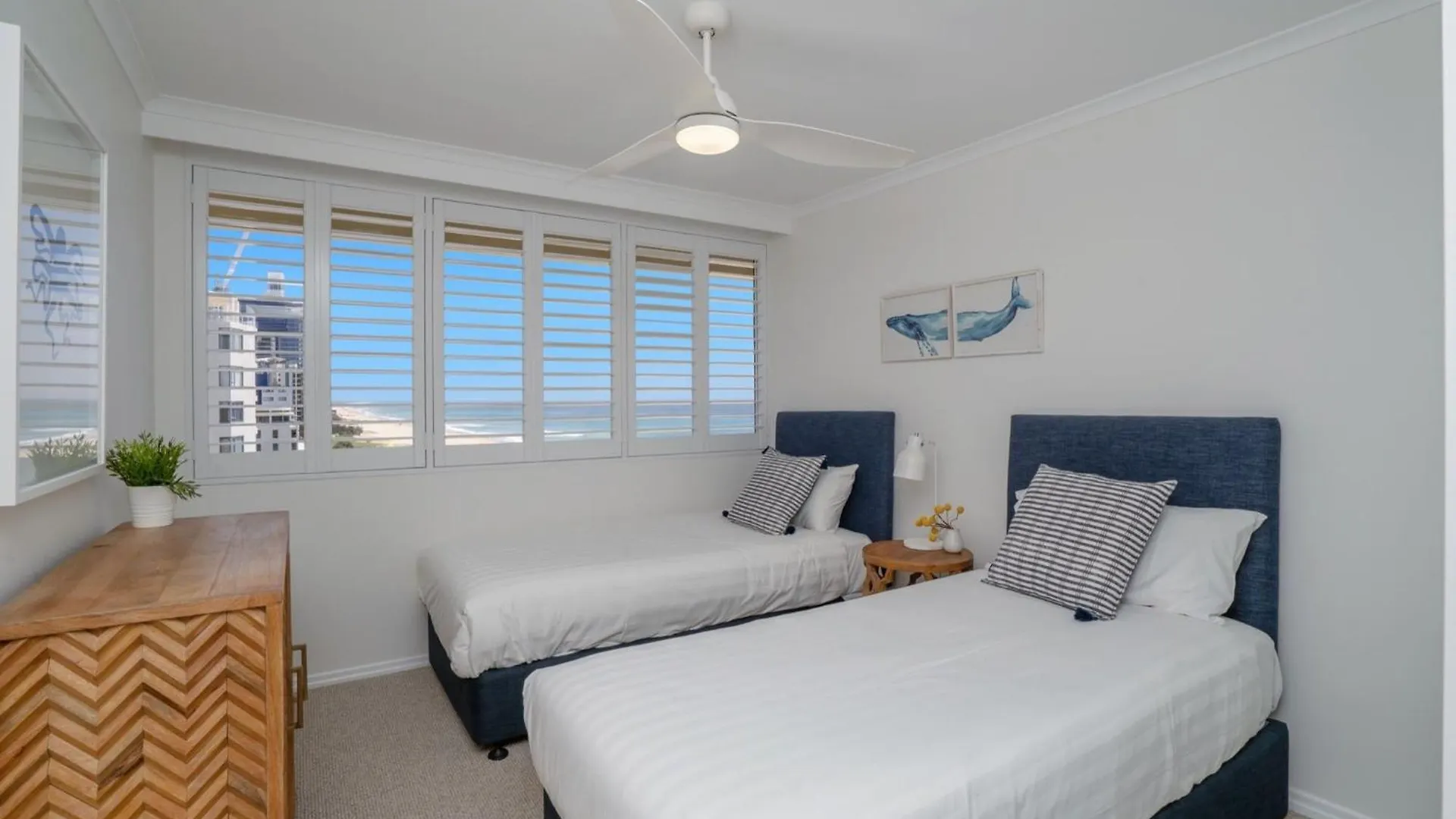 Dorchester On The Beach Gold Coast