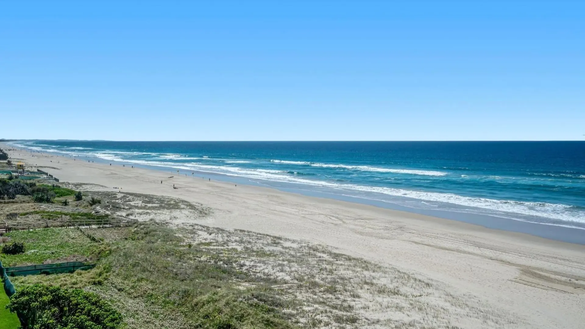 Aparthotel Dorchester On The Beach Gold Coast